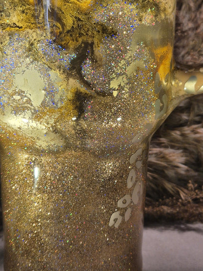 Handveredelter Stanley® Quencher (40oz) – Epoxidharz Glitzer Tumbler im Wildlife-Design
