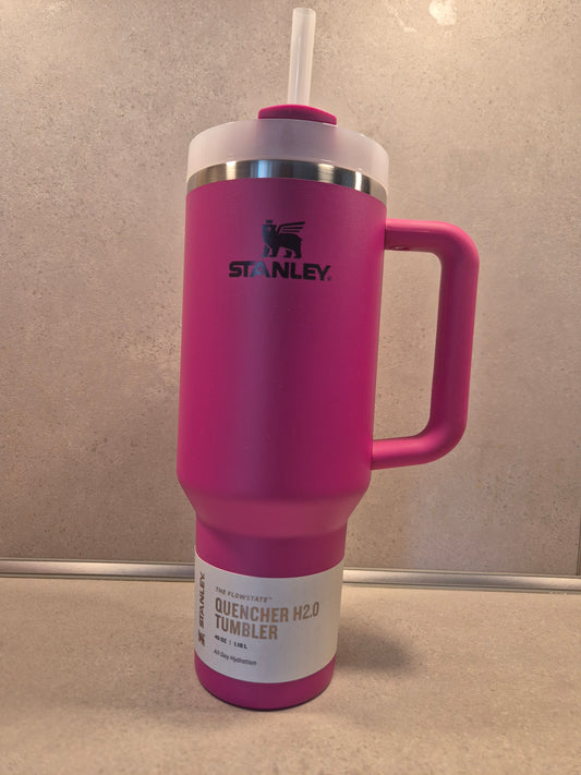 Stanley® Quencher H2.0 FlowState™ 1,18 L – Fuchsia | individuell veredelt