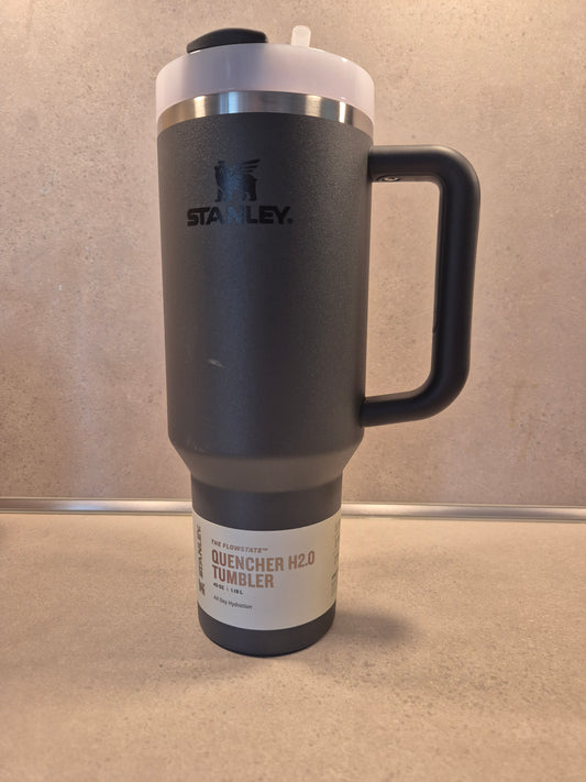 Stanley® Quencher H2.0 FlowState™ 1,18 L – Ash | individuell veredelt