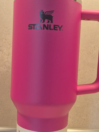 Stanley® Quencher H2.0 FlowState™ 1,18 L – Fuchsia | individuell veredelt