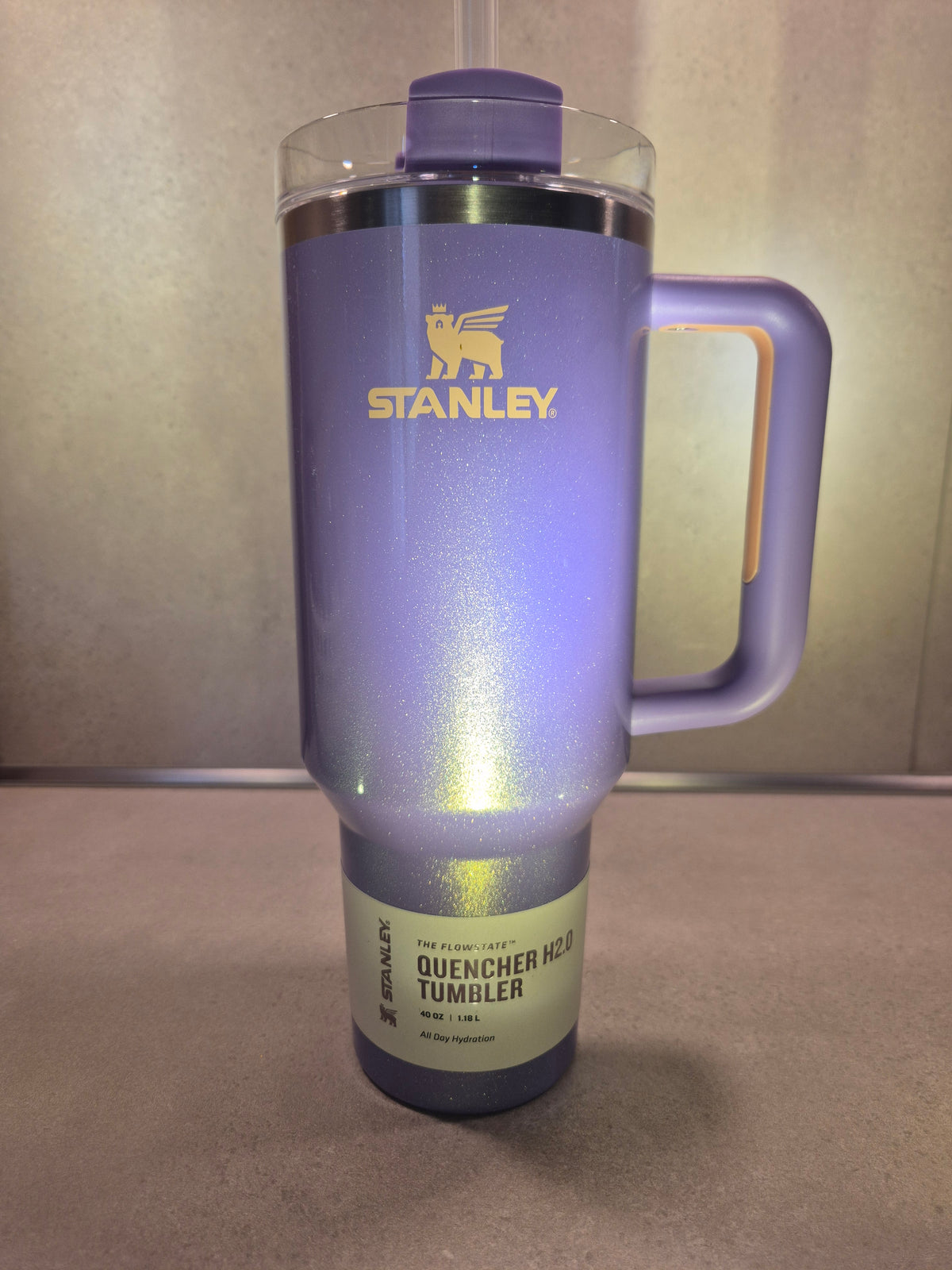 Stanley Quencher H2.0 FlowState™ 1,18 L – Periwinkle Shimmer – individuell veredelt & personalisiert