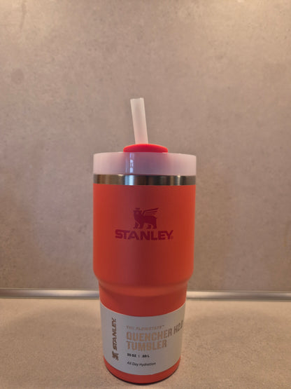 Stanley® Quencher H2.0 FlowState™ 0,59 L – Hot Coral | individuell veredelt