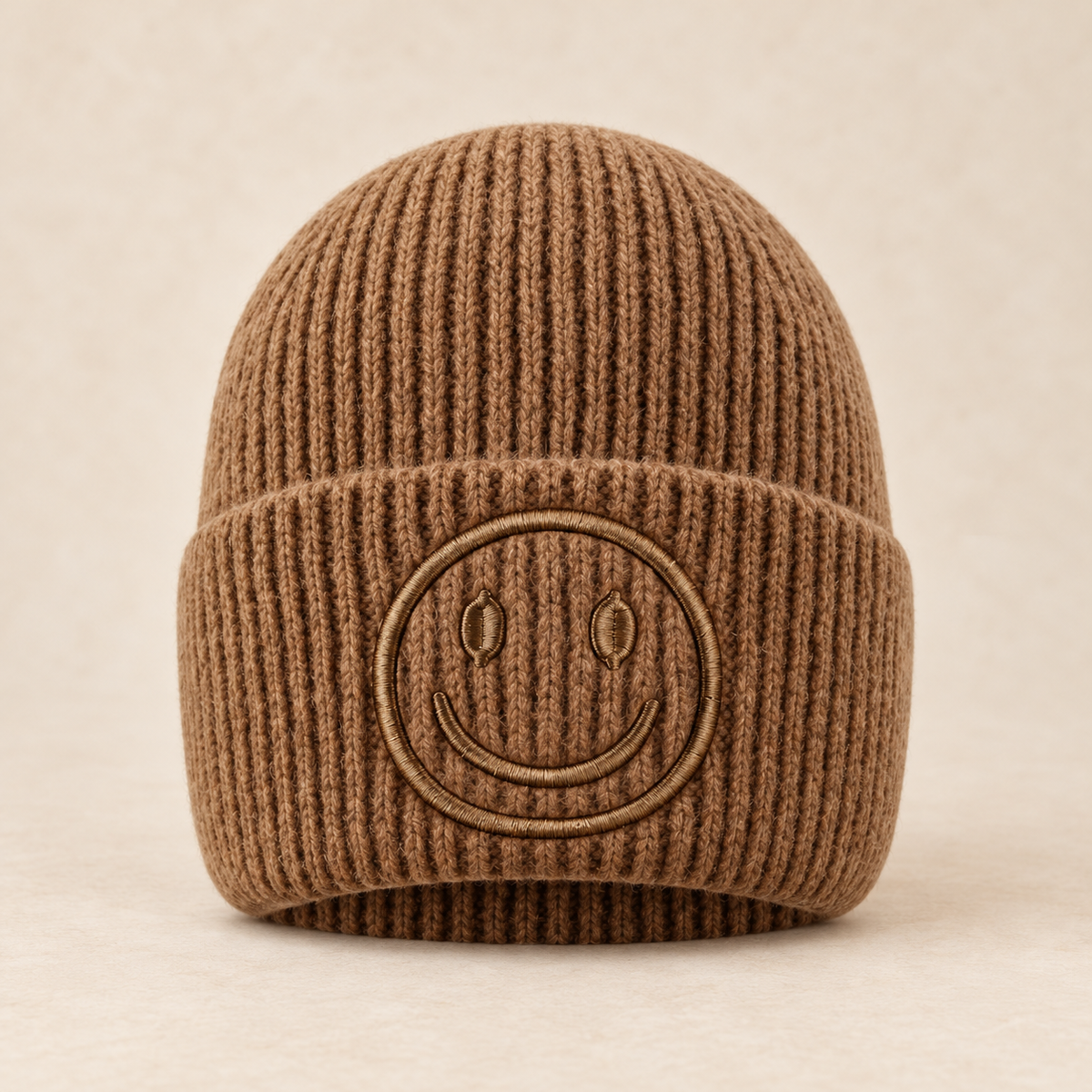 Smiley Strickmütze Damen – Kuschelige Wintermütze mit Smiley-Stickerei | Verschiedene Farben