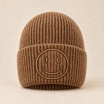 Smiley Strickmütze Damen – Kuschelige Wintermütze mit Smiley-Stickerei | Verschiedene Farben