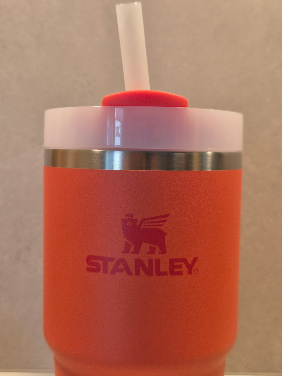 Stanley® Quencher H2.0 FlowState™ 0,59 L – Hot Coral | individuell veredelt